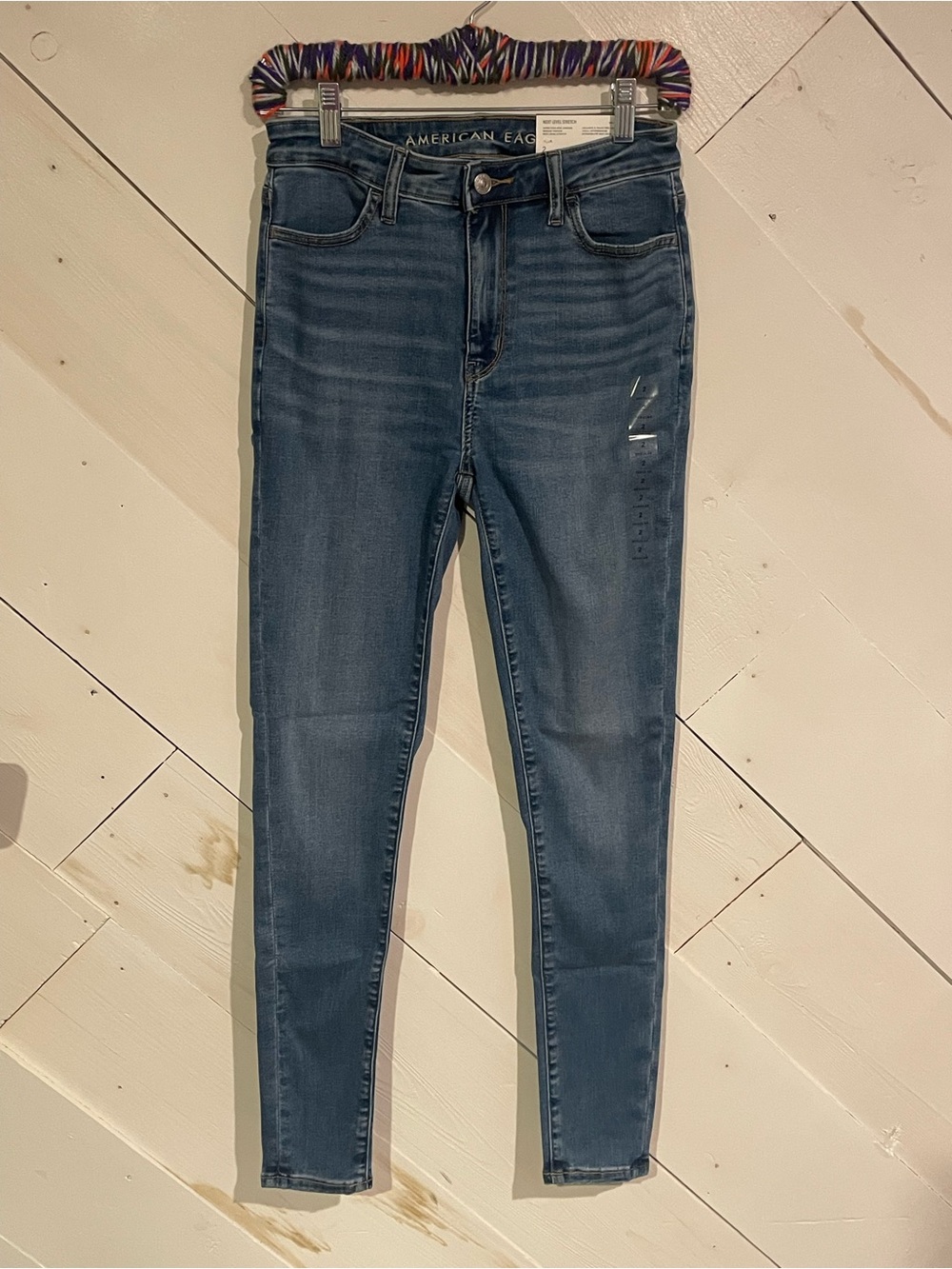 NWT American Eagle Outfitters Women's Skinny Jeans - Medium Blue Wash